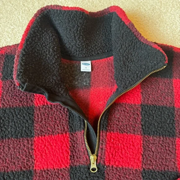 Old Navy Fleece Quarter Zip - Picture 2 of 8